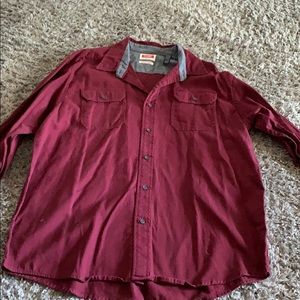 Men’s Wrangler button down